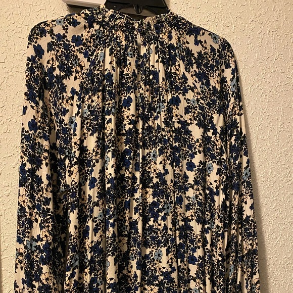 FREE PEOPLE Flowers In her hair smocked tunic - Picture 8 of 15